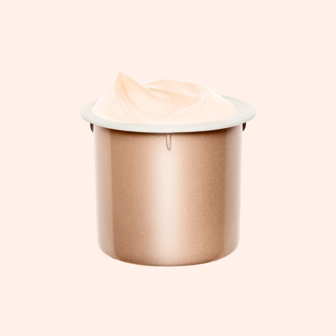 Packshot of the Extra Firming cream  refill shot on a light pink backgrlound 