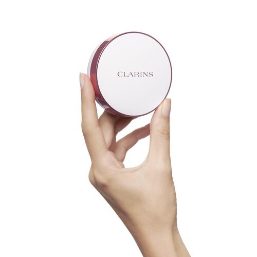 4. CLARINS透亮光感氣墊粉底 SPF 50/PA +++  售價 HK$350