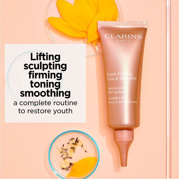 [6.18] Clarins Iconic Beauty Kit